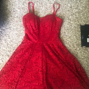 Red lace dress -S